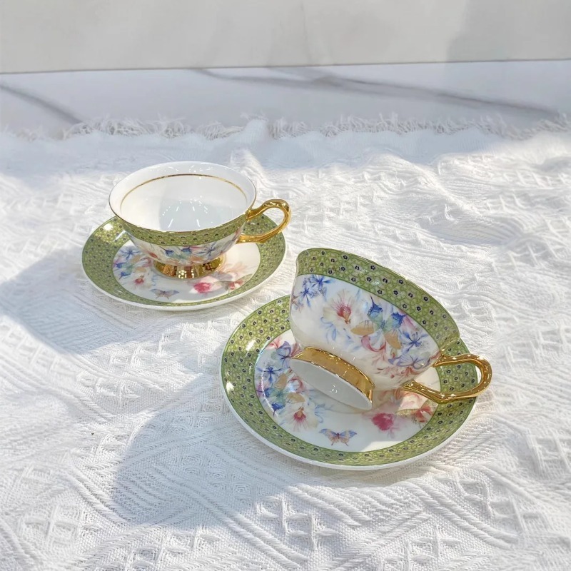 Tasses et assiettes de haute q - Coffee Tea Gardens avis et prix